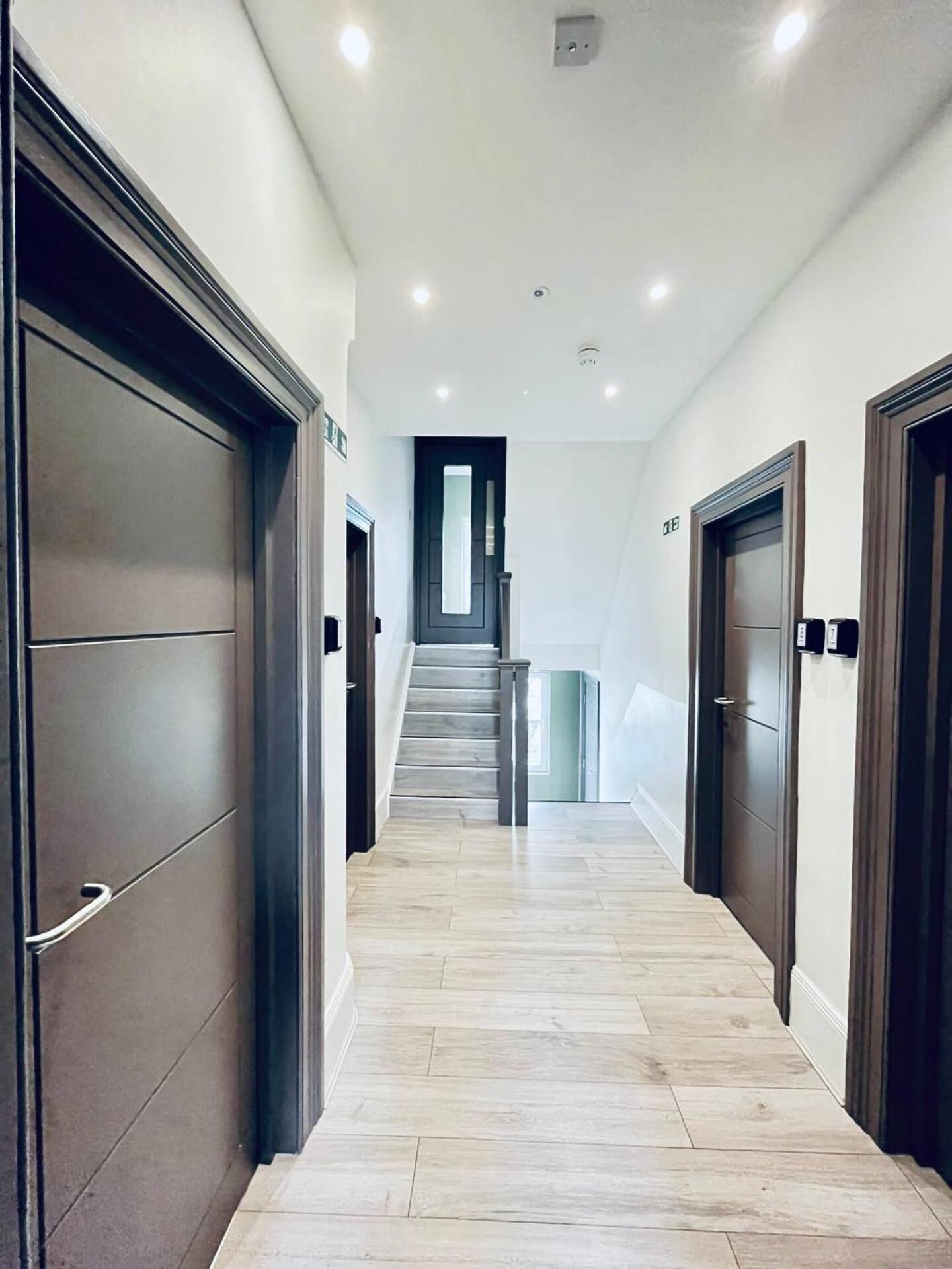 Apt 12 Luxury Living Chic Studio Steps From Beach Brighton Екстер'єр фото